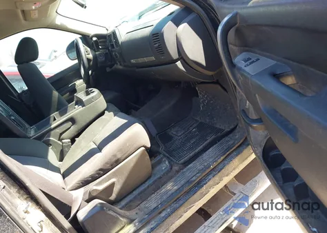 2010 Chevrolet Silverado 1500 Lt из США, поврежденный, VIN 1GCSCSE00AZ186172